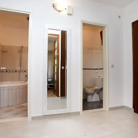 Lidia Apartment